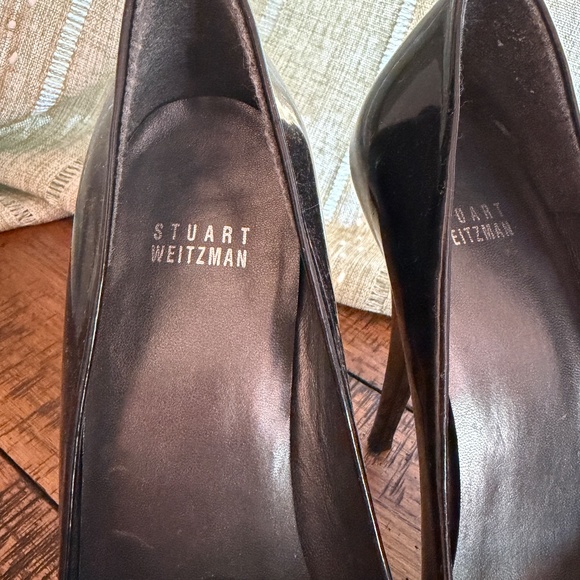 Stuart Weitzman black lacquer stilettos - Picture 4 of 6